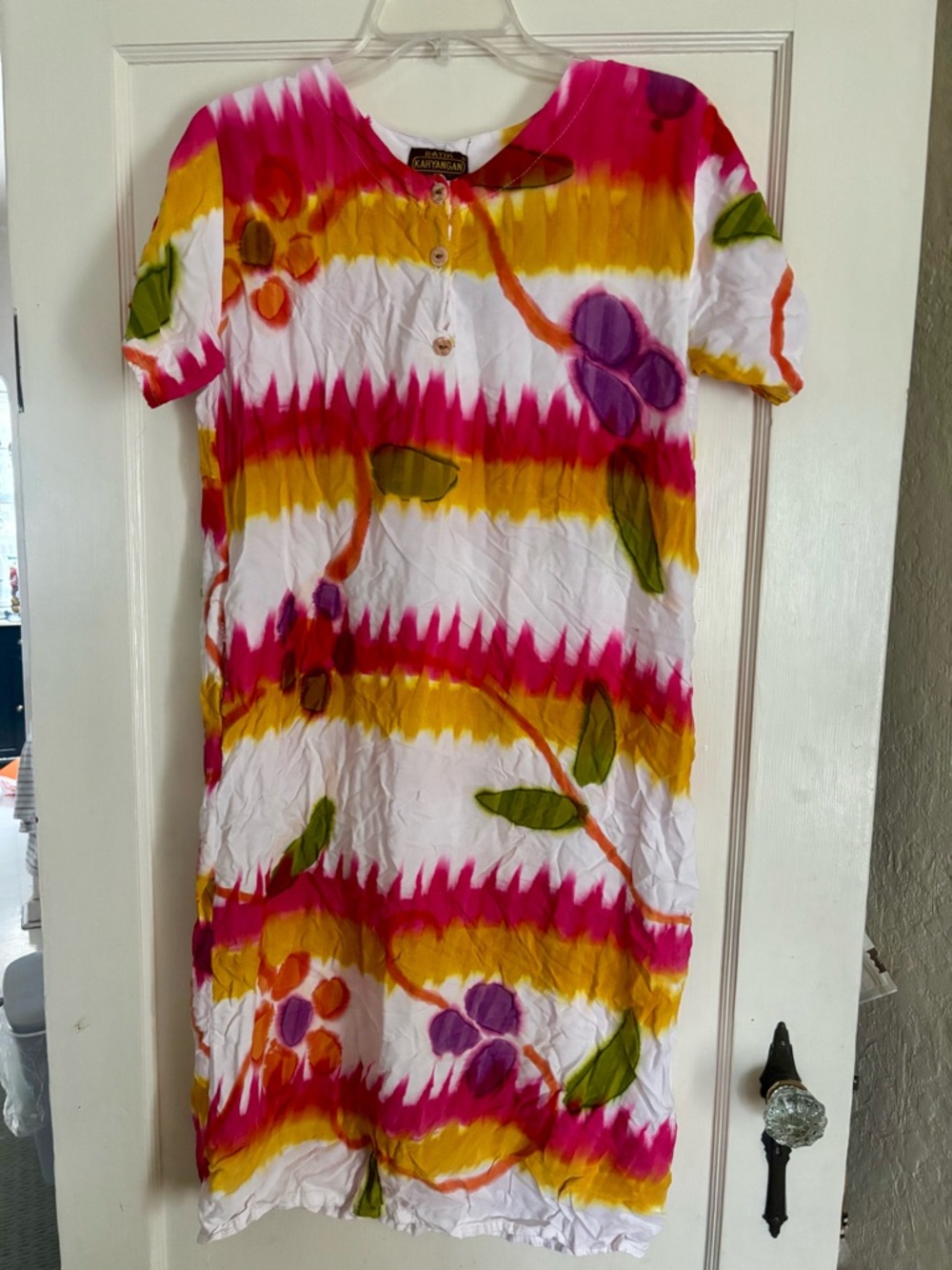 Vintage Hawaiian White Pink Yellow Floral Tie-Dye Dress